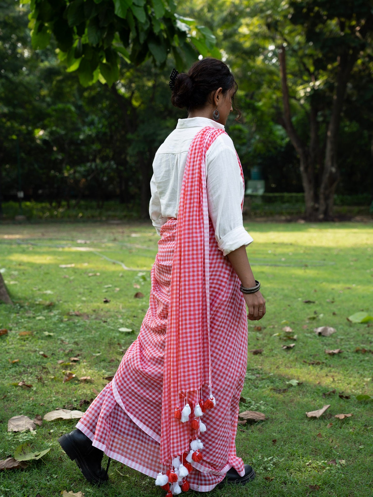 “Bulbul” Red & White Checks Mul Cotton Saree