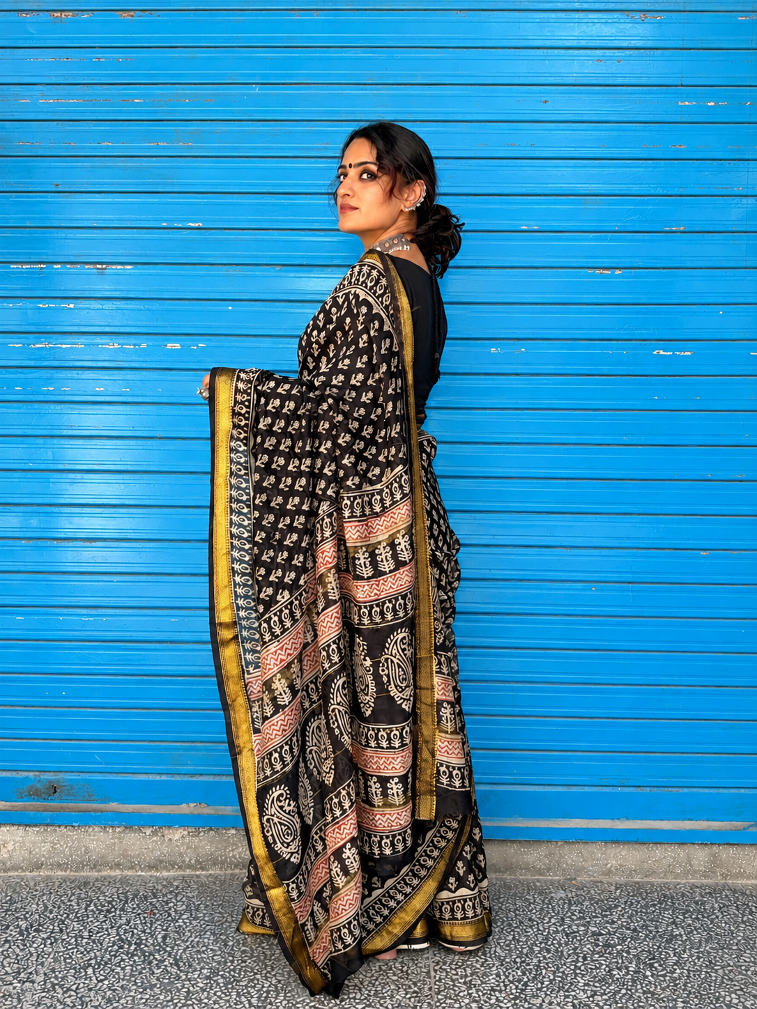 “Shama (शमा)” Black Hand Block Printed Maheshwari Silk