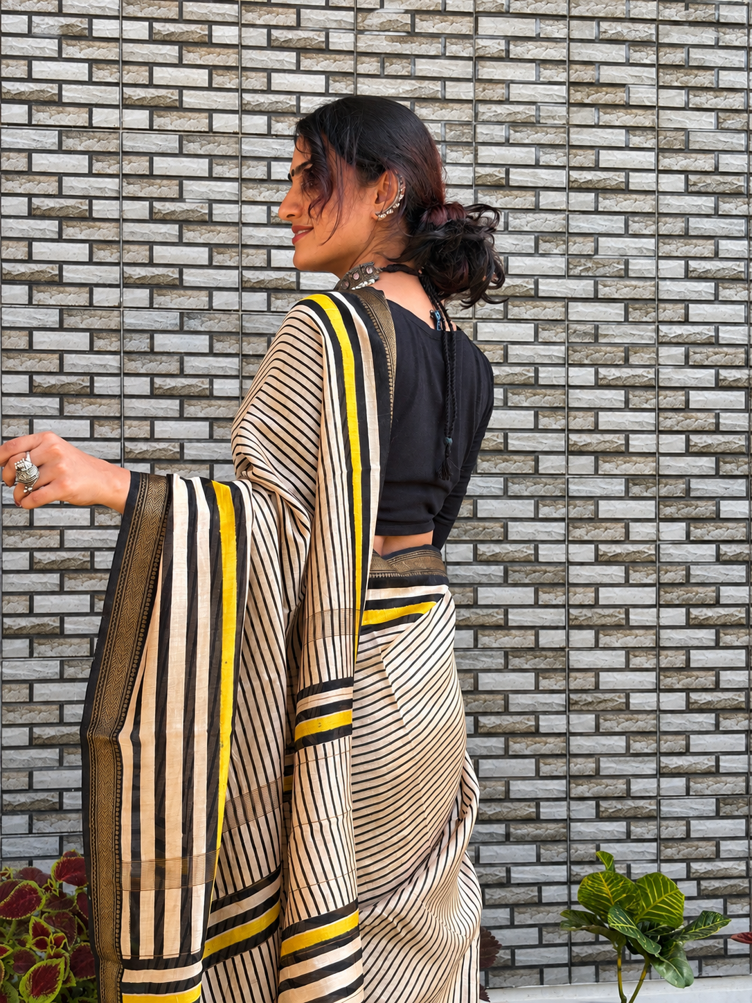 “Rekha (रेखा)” Beige Hand Block Printed Maheshwari Silk