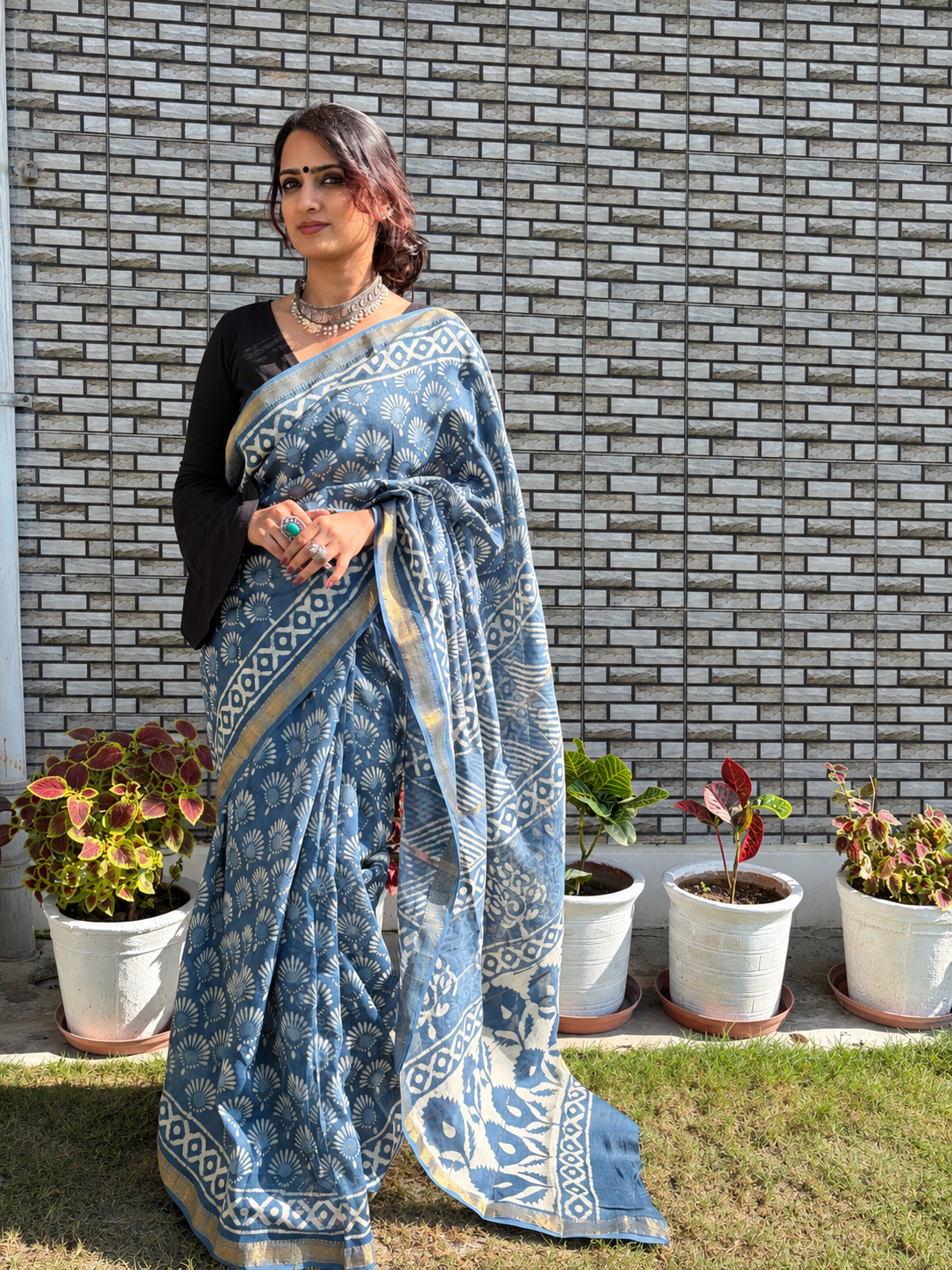 “Neelam (नीलम)” Indigo-Grey Hand Block Printed Maheshwari Silk