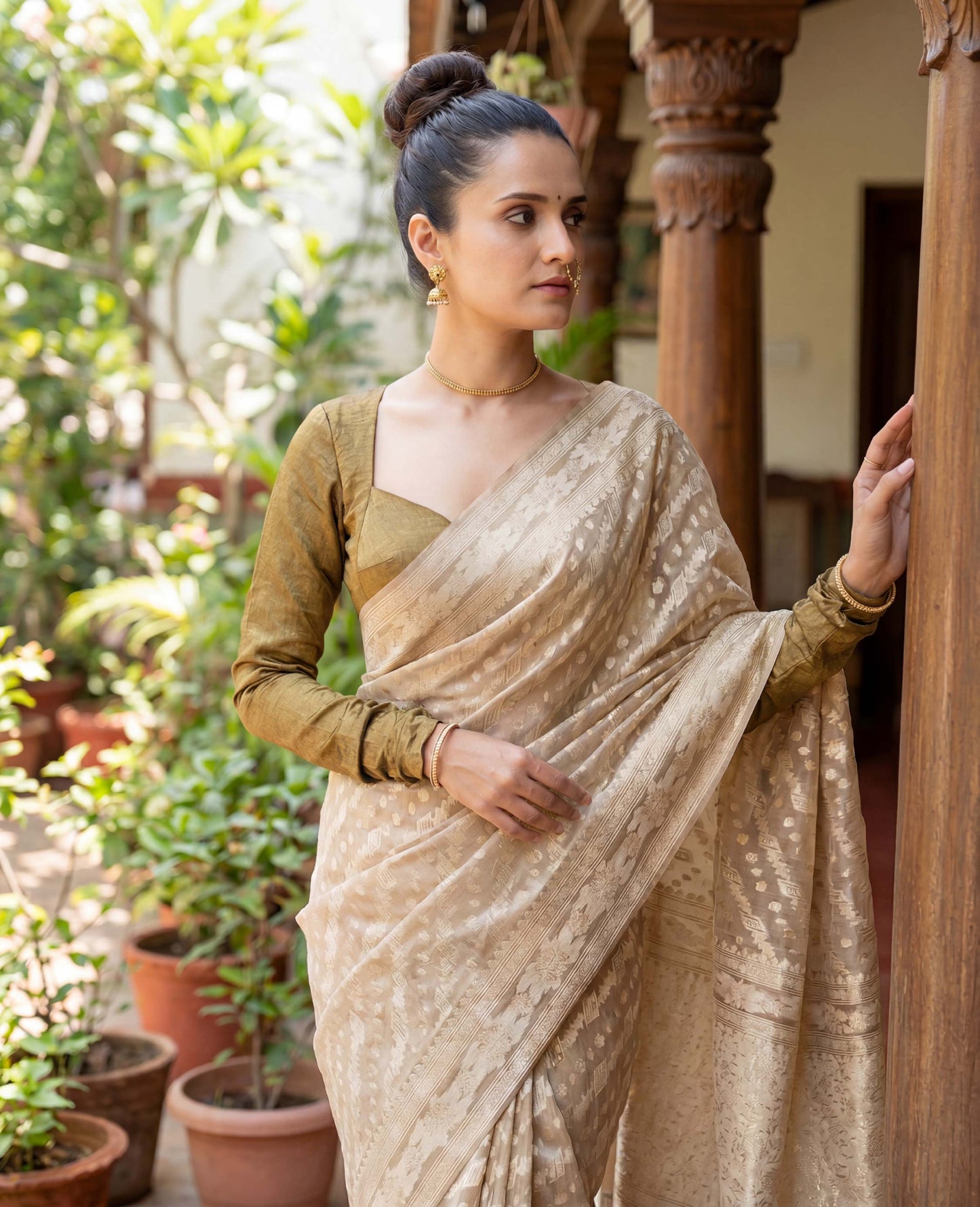 “Aabha” Beige Cotton Banarasi Jamdani Handloom Saree