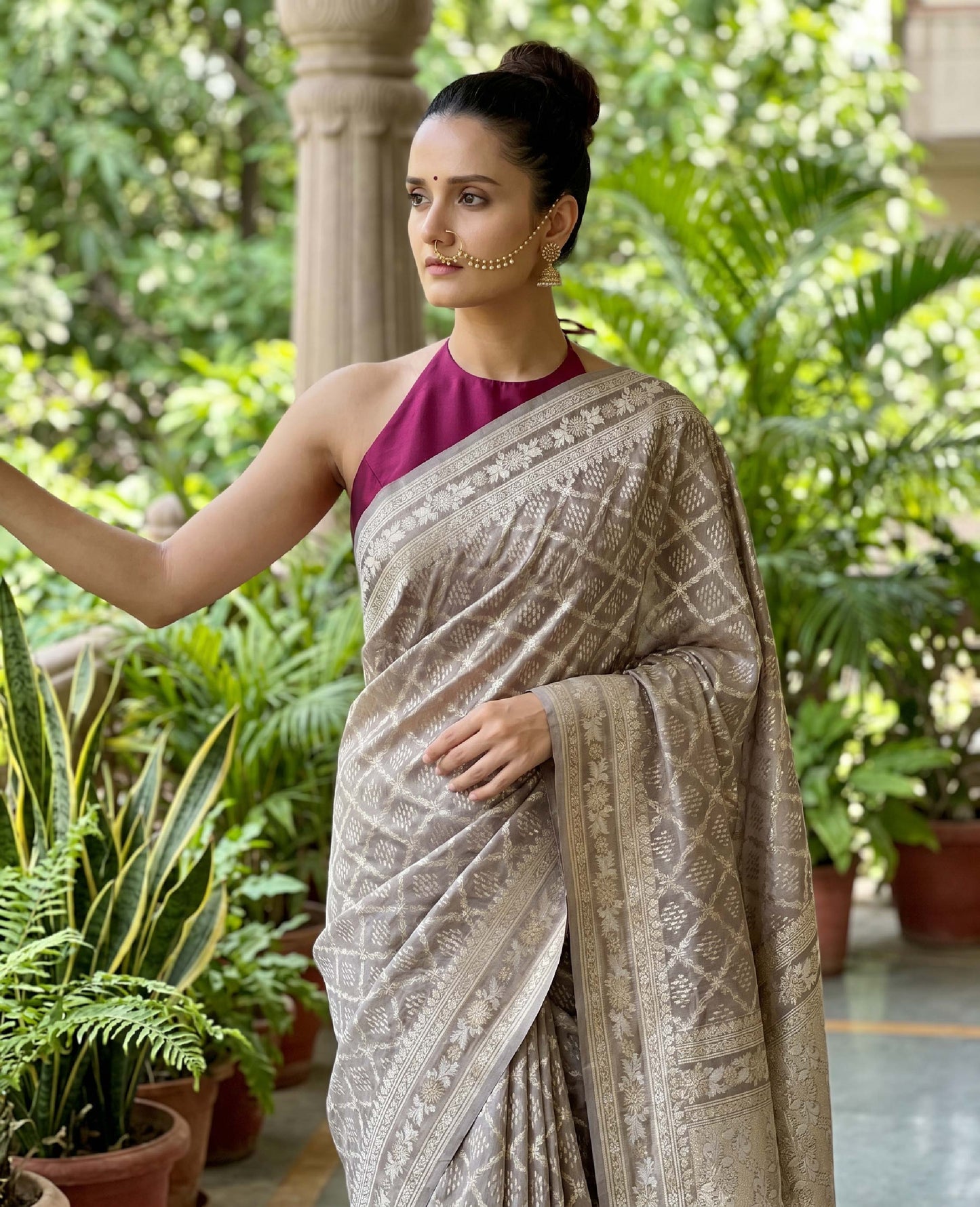 “Dhriti” Brown Cotton Banarasi Jamdani Handloom Saree