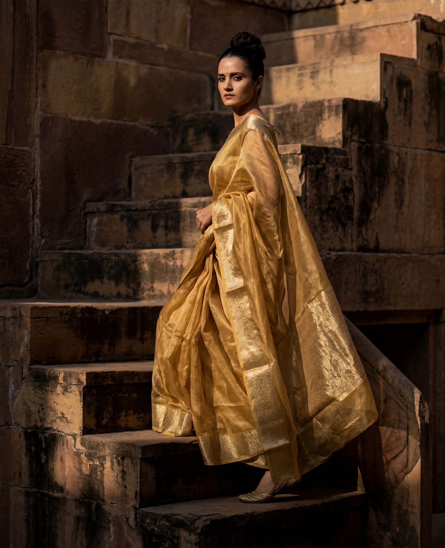 “Aahana” Yellow-Gold Pure Light Tissue Banarasi Handloom Saree