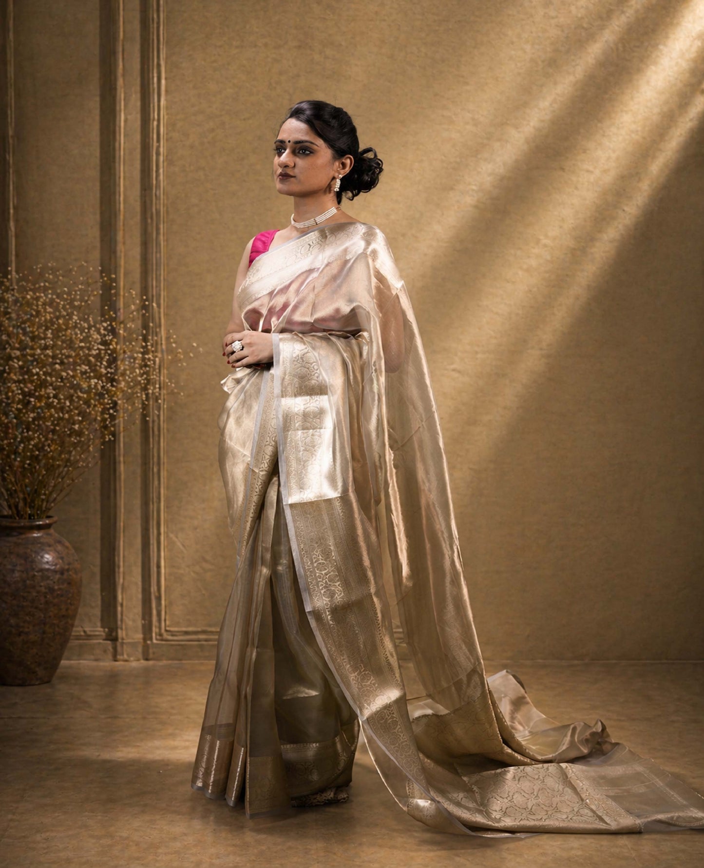 “Inaya” Pista-Gold Pure Tissue Banarasi Handloom Saree